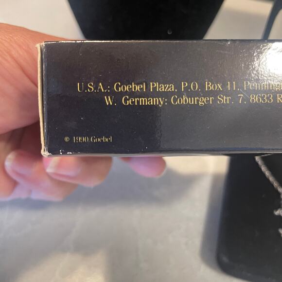 Vintage 1990 MI Hummel Club Necklace sterling silver boy walking with umbrella - Picture 4 of 10